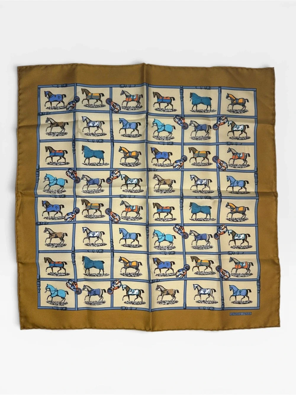Hermès | Couvertures et Tenues de Jour | Silk Scarf